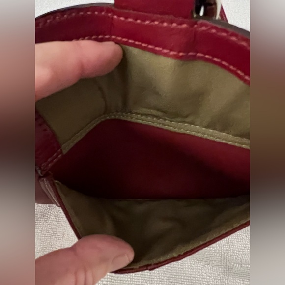 vintage Coach Soho leather wristlet in red - Picture 5 of 7